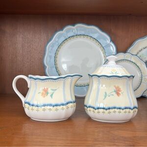 Lenox Provençal Garden “Blossom” creamer and sugar bowl – Discontinued Pattern